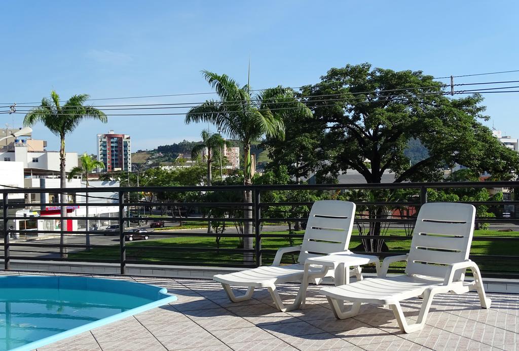 Aparthotel La Fontaine Ipatinga Exterior photo